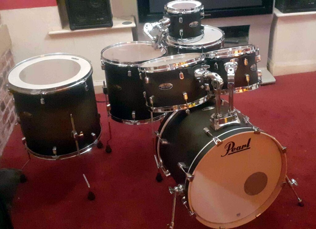 Pear; Drum Kit