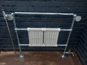 Hot Bathroom Towel Rail