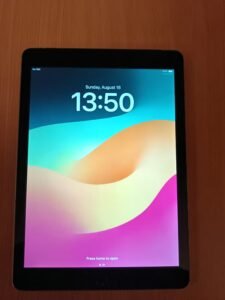 Lot 5 - iPad 6th Generation 128Gb