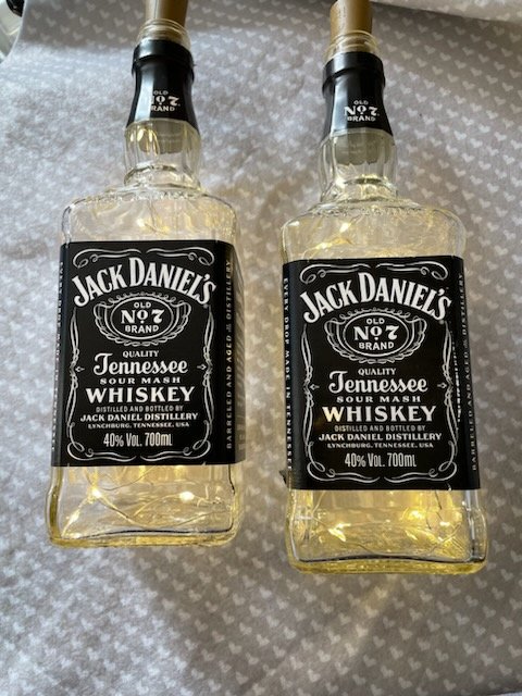 Jack Daniels Lights At Millwoods Tuesday Auction